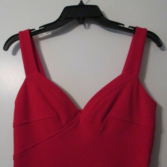 DIANE VON FURSTENBERG RED BANDAGE DRESS 4 - Picture 1 of 4